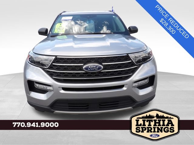 Certified 2023 Ford Explorer XLT w/ Equipment Group 202A RWD image 2