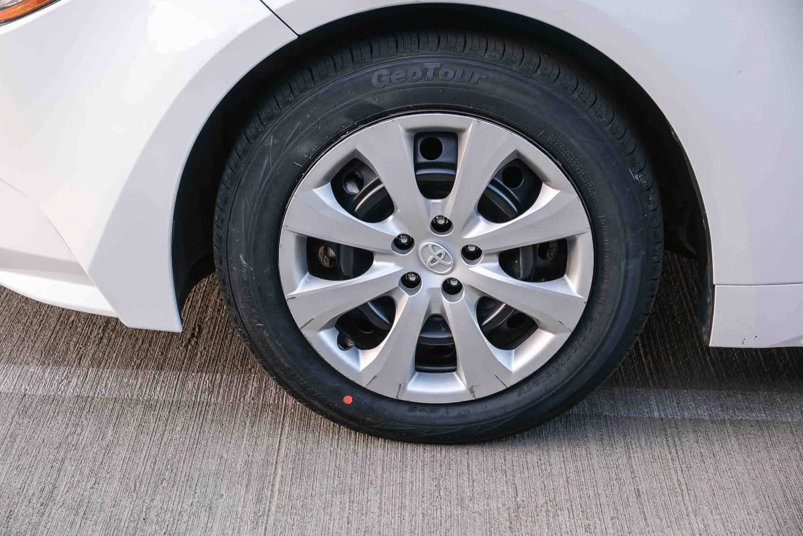 Used 2024 Toyota Corolla LE FWD image 10