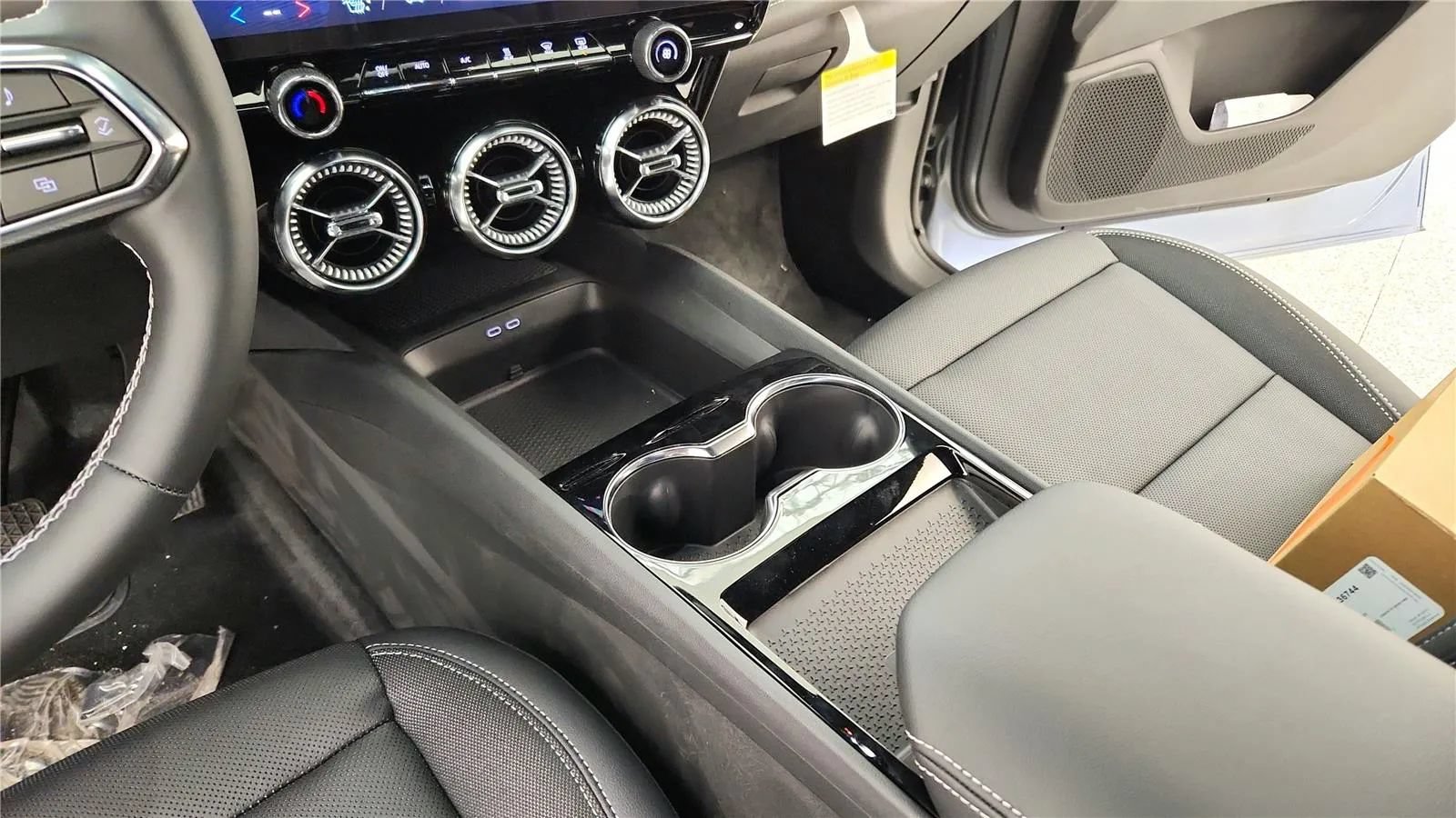 New 2026 Chevrolet Blazer EV LT AWD/4WD image 35