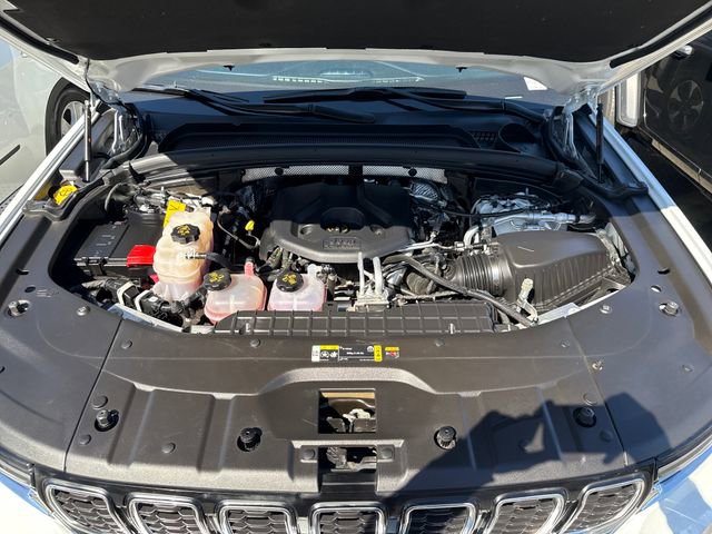 Used 2022 Jeep Grand Cherokee Limited 4xe image 34