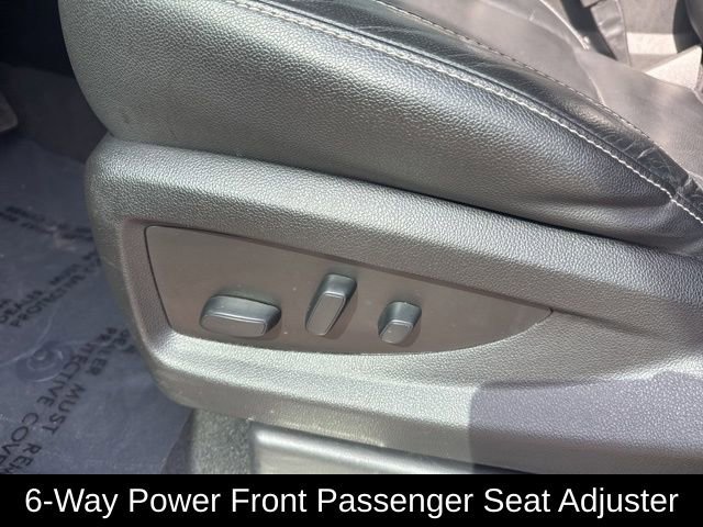 Used 2019 Chevrolet Suburban LT image 23