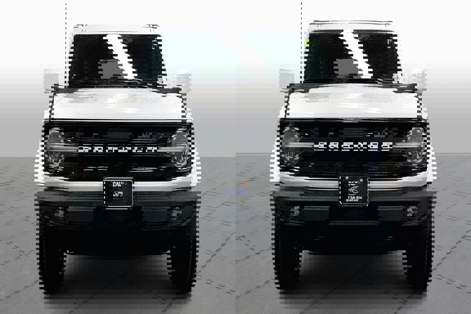 New 2025 Ford Bronco Outer Banks image 3