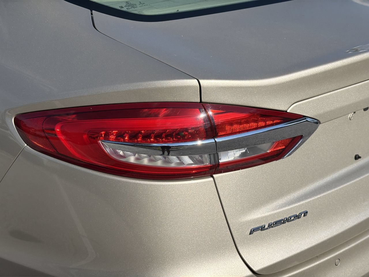 Used 2019 Ford Fusion SEL FWD image 7