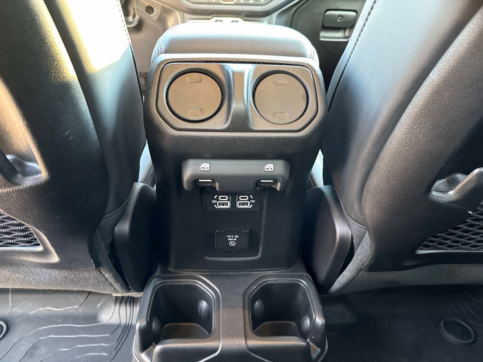 Certified 2025 Jeep Gladiator Rubicon w/ Safety Group image 16