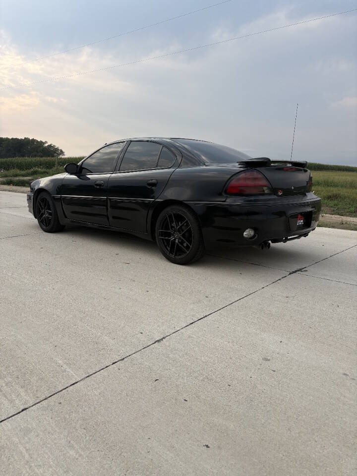 Used 2004 Pontiac Grand Am GT FWD image 5