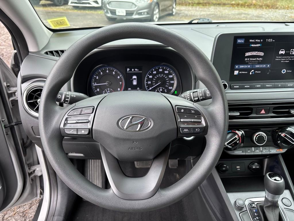 Used 2023 Hyundai Kona SEL AWD/4WD image 32