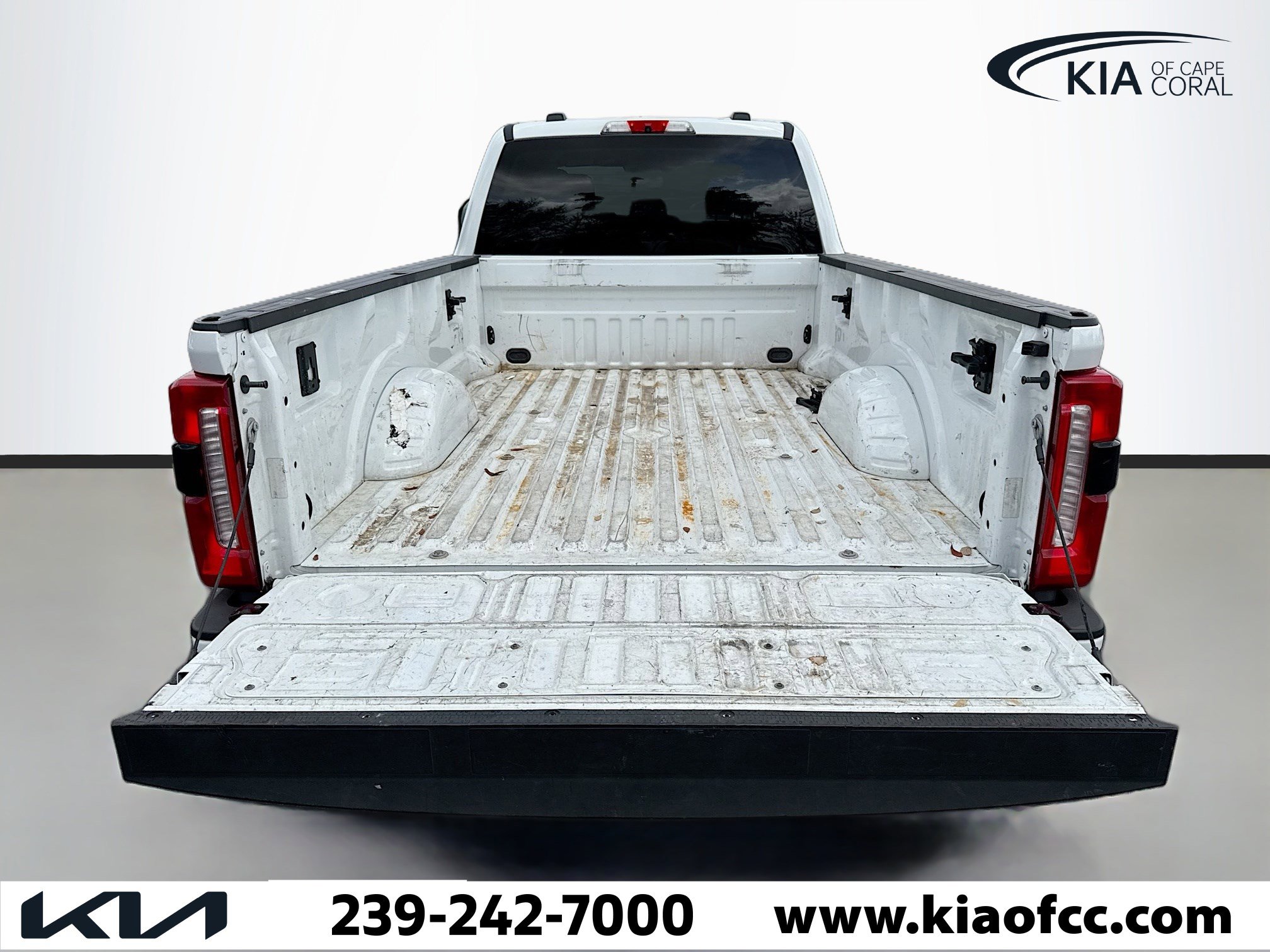 Used 2023 Ford F250 XLT w/ XLT Premium Package image 10