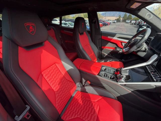 Used 2021 Lamborghini Urus AWD/4WD image 15