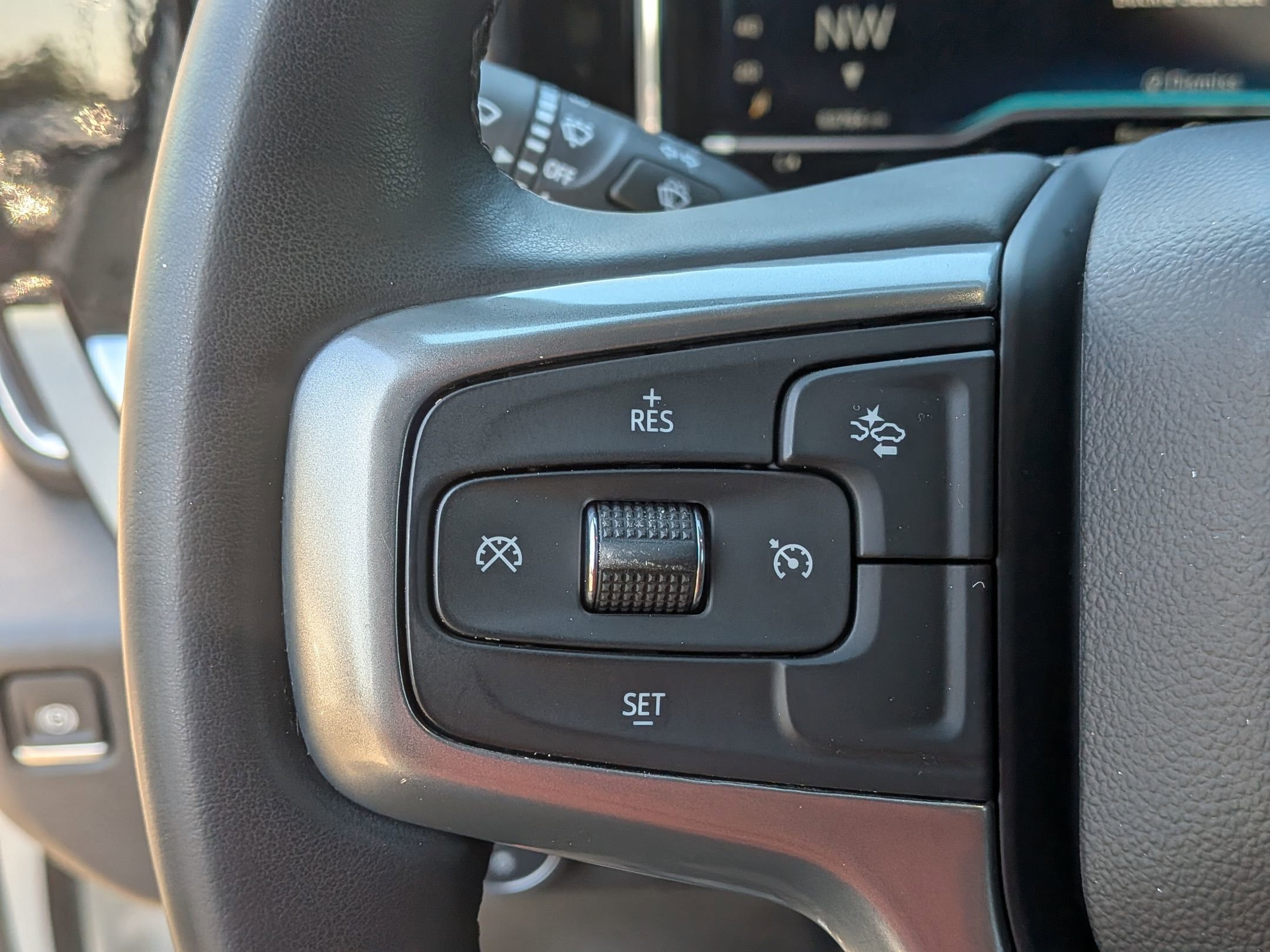 Certified 2024 Chevrolet Silverado 2500 LT image 21