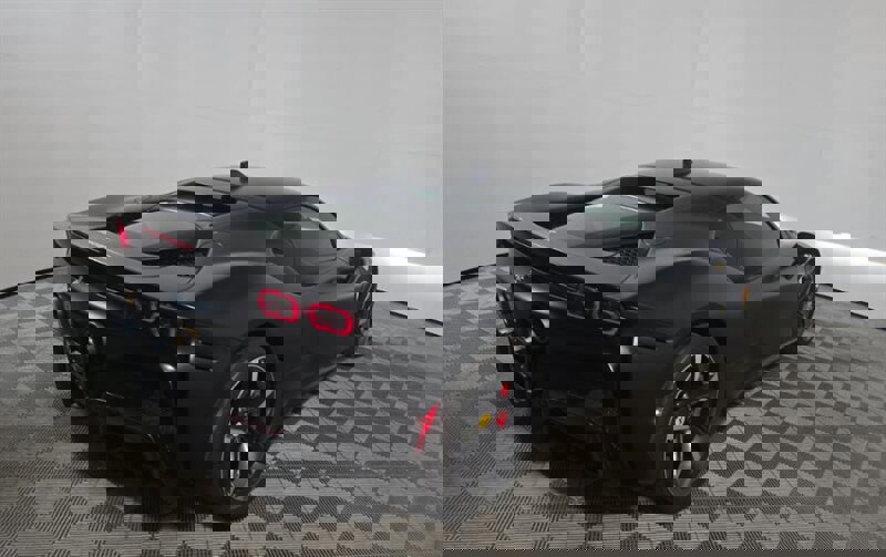 Used 2022 Ferrari SF90 Stradale image 2