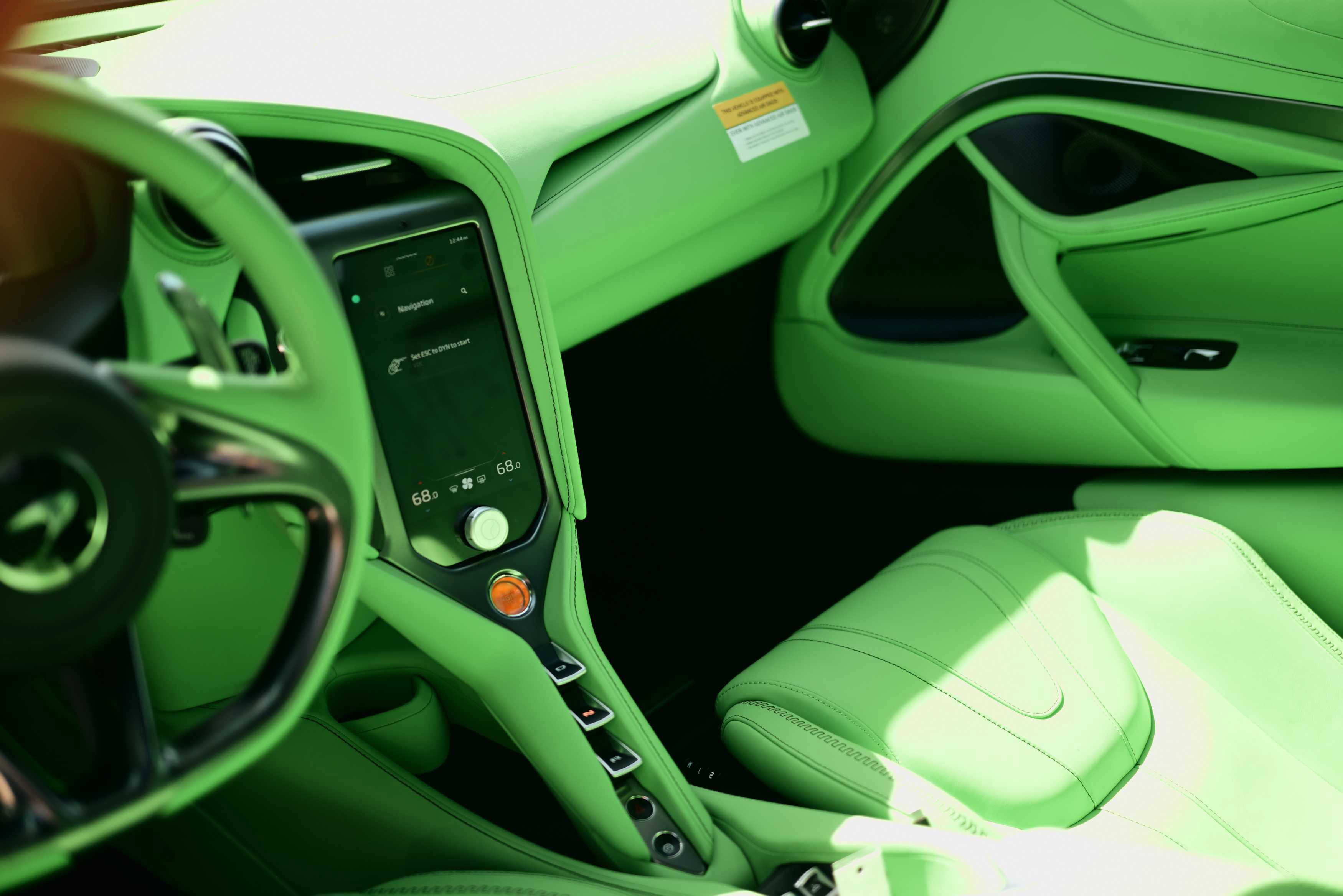 Used 2026 McLaren 750S Spider image 8