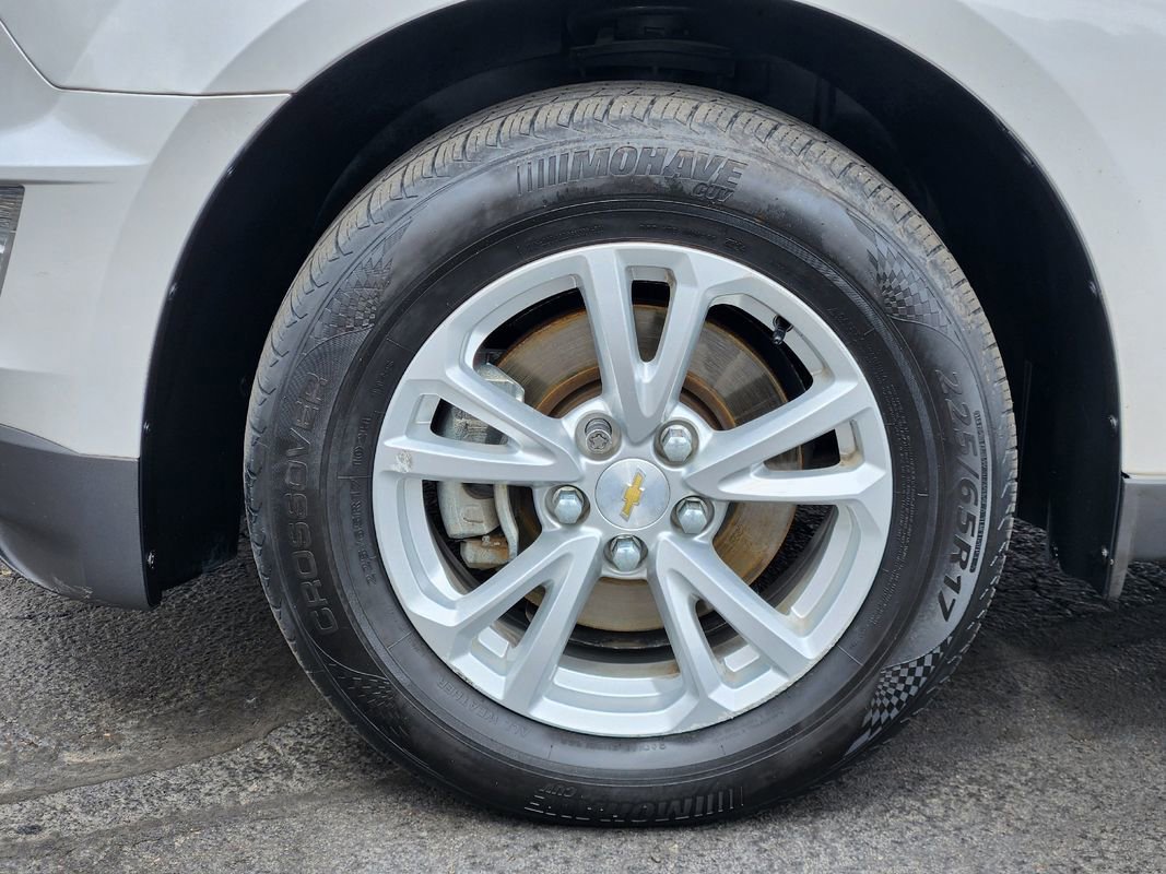 Used 2017 Chevrolet Equinox LT w/ Convenience Package image 10