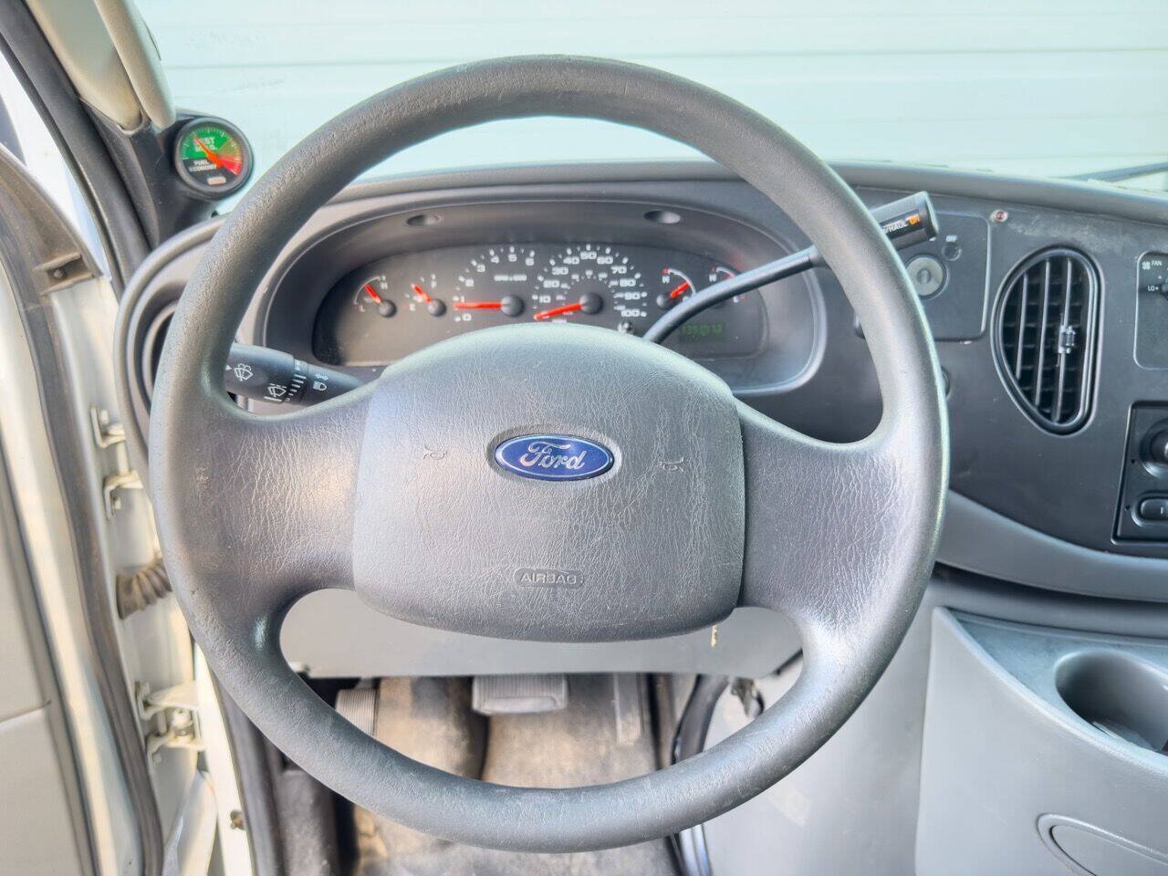 Used 2006 Ford E-450 and Econoline 450 RWD image 13