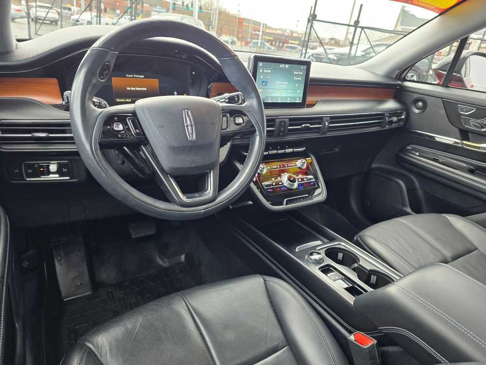 Used 2022 Lincoln Corsair Reserve w/ Equipment Group 201A image 22