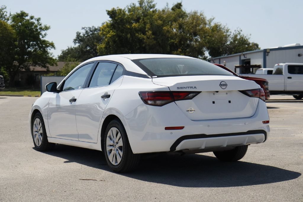 Used 2025 Nissan Sentra S FWD image 31