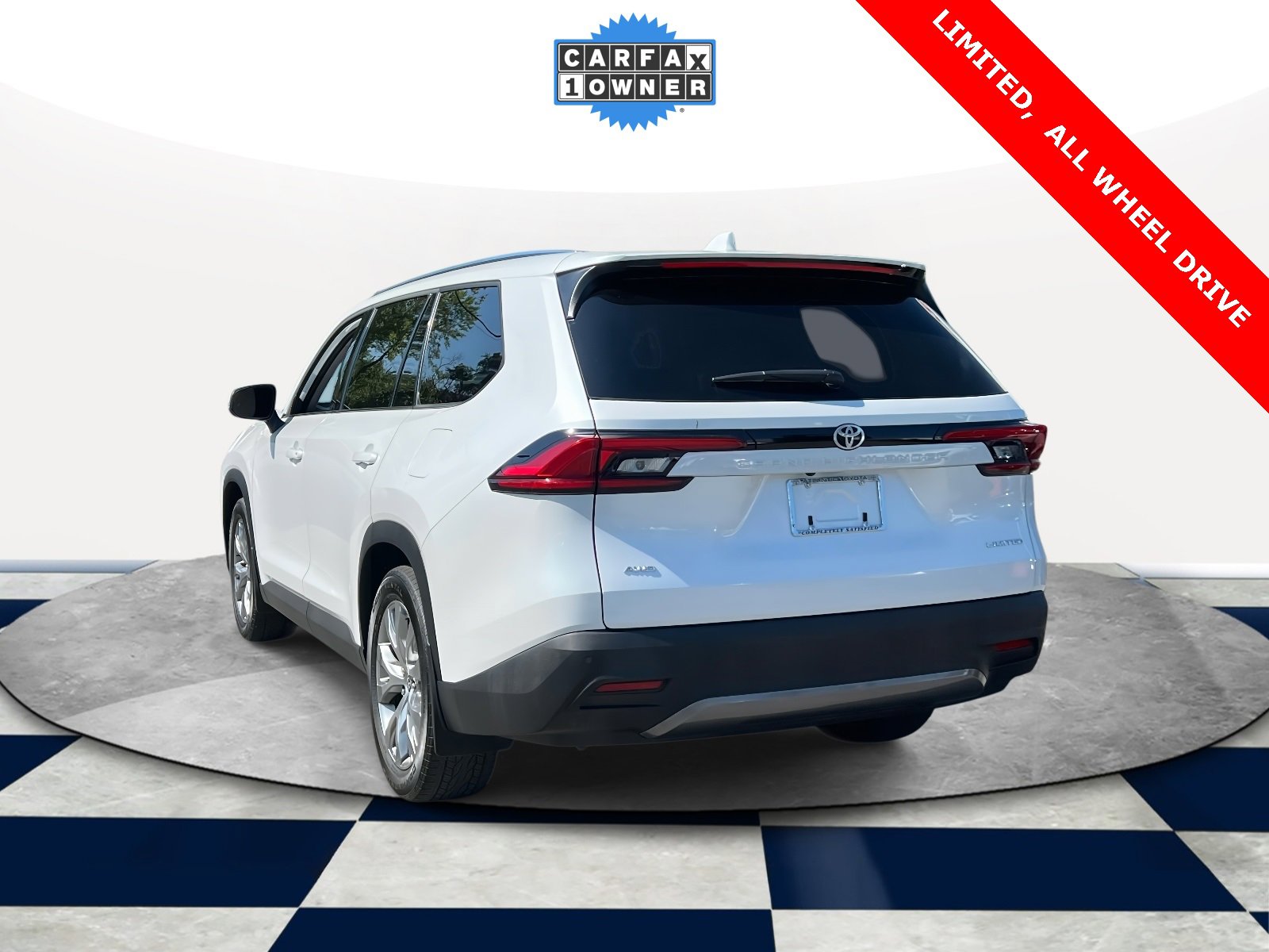 Used 2024 Toyota Grand Highlander Limited image 5