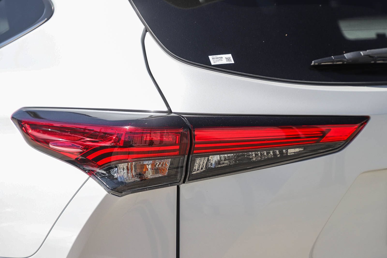 Used 2022 Toyota Highlander Platinum AWD/4WD image 9