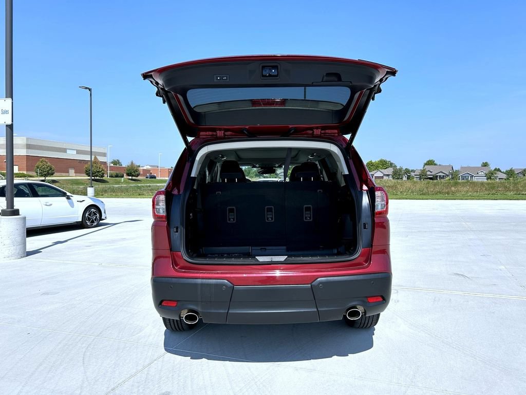 Used 2023 Subaru Ascent Onyx Edition AWD/4WD image 24