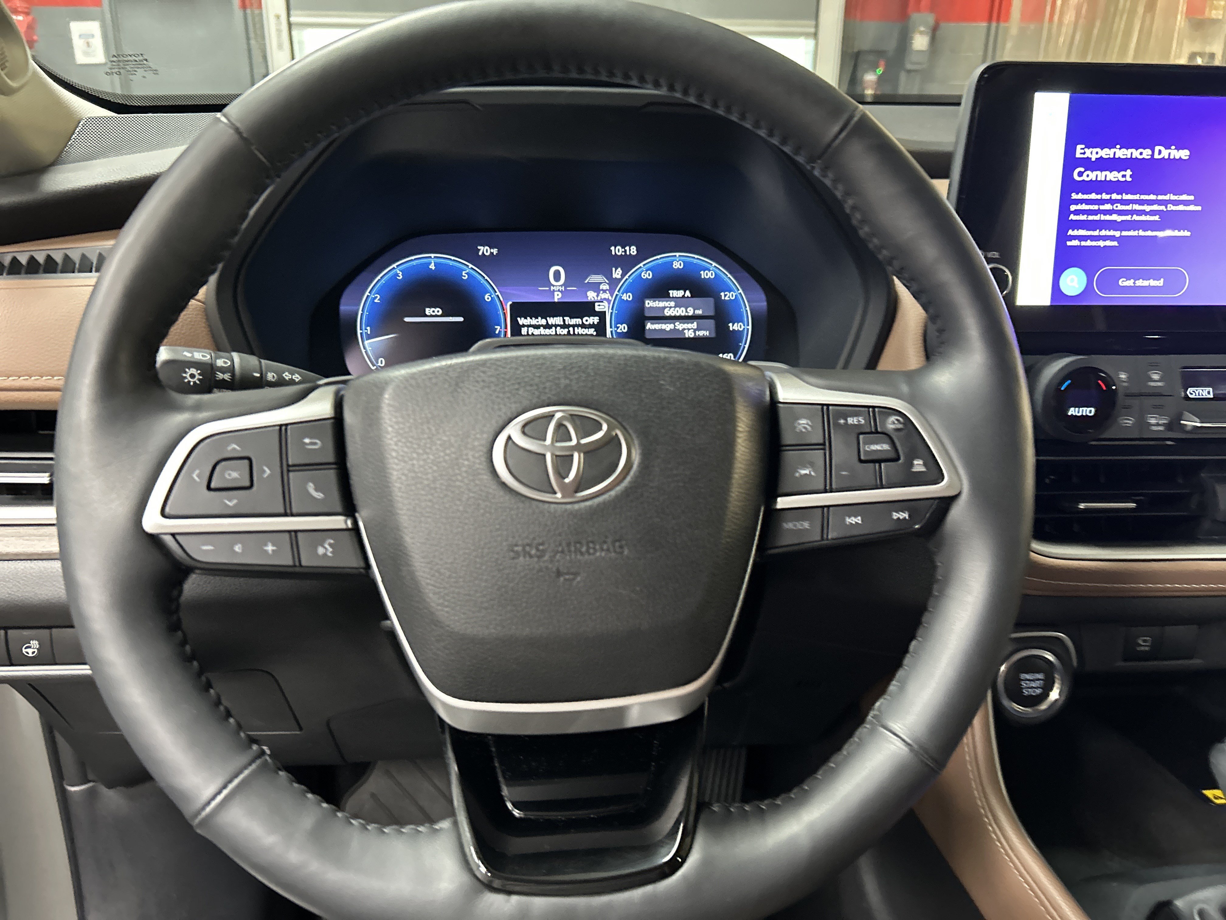 Used 2025 Toyota Grand Highlander AWD image 11