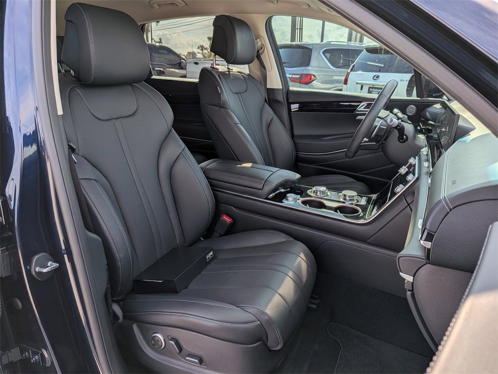 Used 2025 Genesis GV80 2.5T image 18