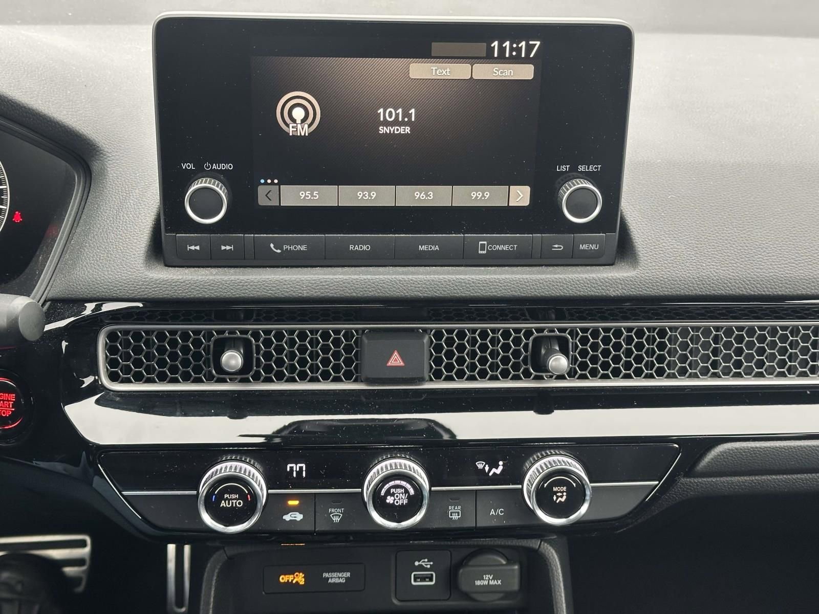 Used 2023 Honda Civic Sport image 18