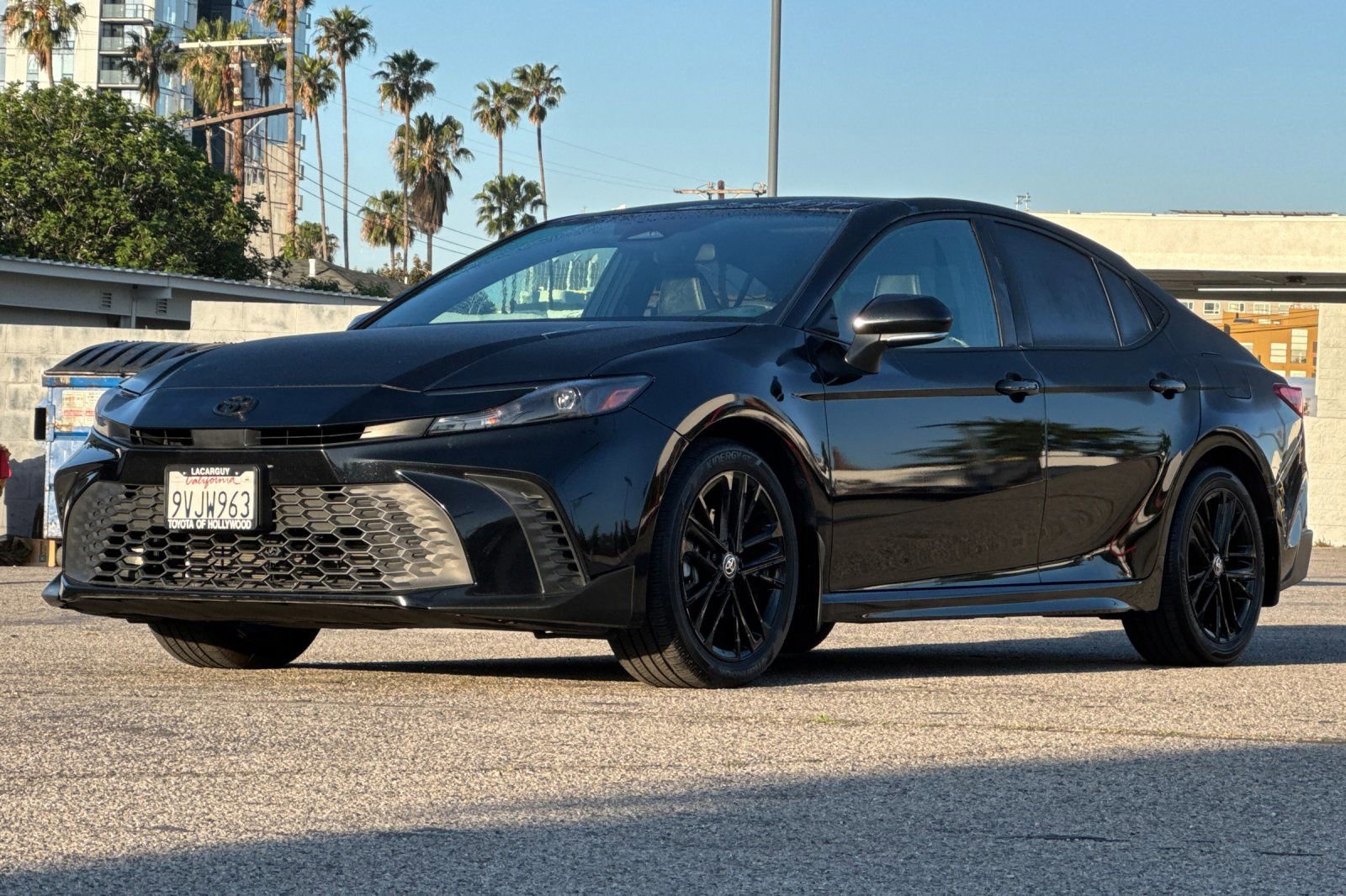 Certified 2025 Toyota Camry SE FWD image 8