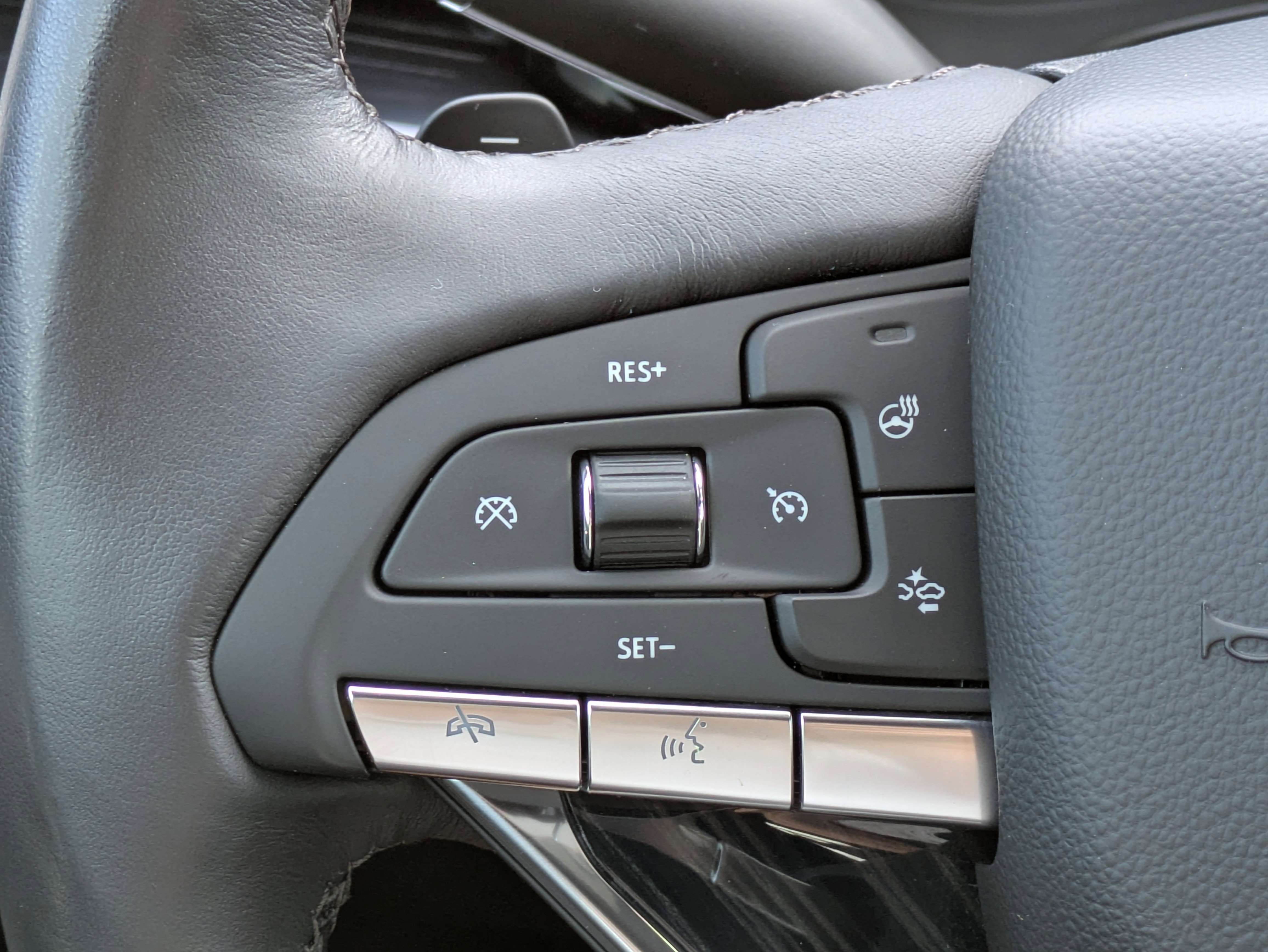 Certified 2024 Cadillac XT6 Premium Luxury image 23