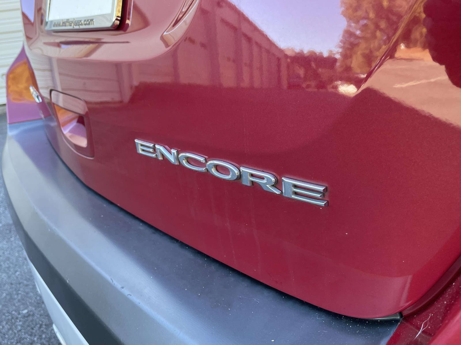 Used 2015 Buick Encore FWD image 8