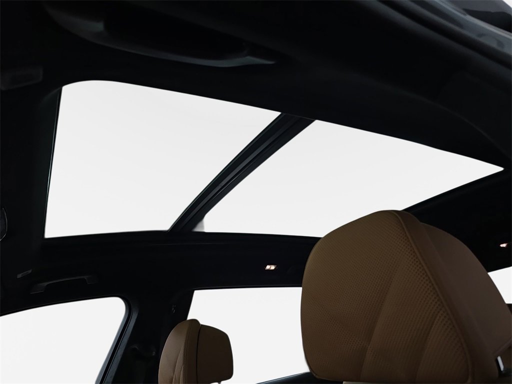 Used 2025 BMW X7 xDrive40i w/ M Sport Package image 31