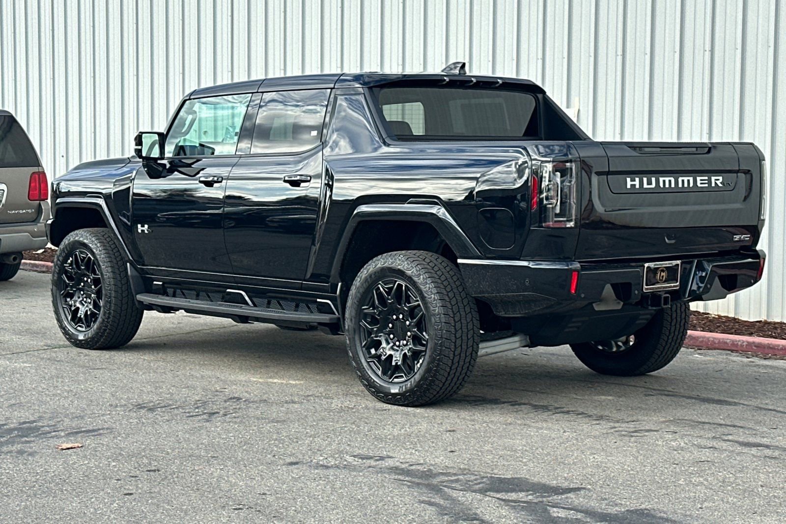 New 2025 GMC Hummer EV 2X AWD/4WD image 4