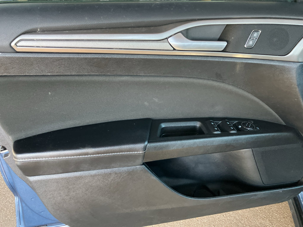 Certified 2019 Ford Fusion SE image 21