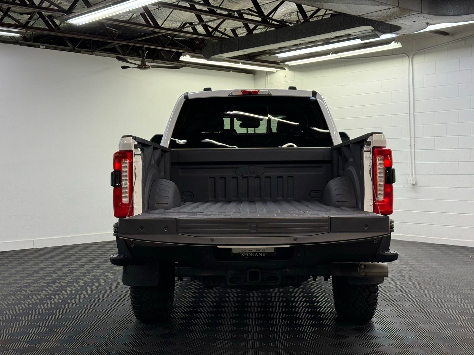 Used 2024 Ford F250 King Ranch w/ Tremor Off-Road Package image 35