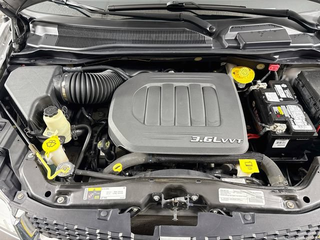 Used 2017 Dodge Grand Caravan SXT FWD image 29