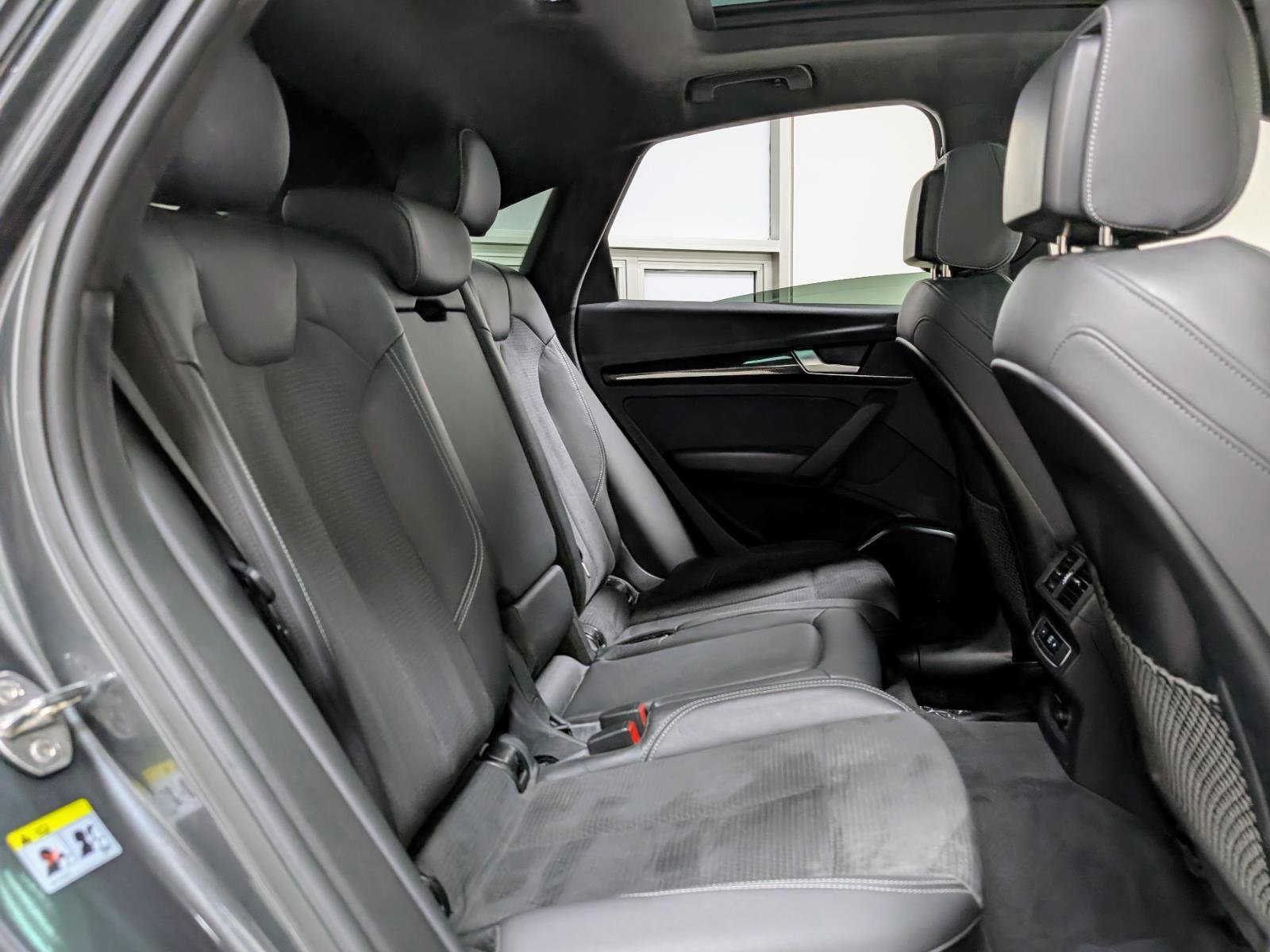 Used 2022 Audi SQ5 Premium w/ Convenience Package image 23