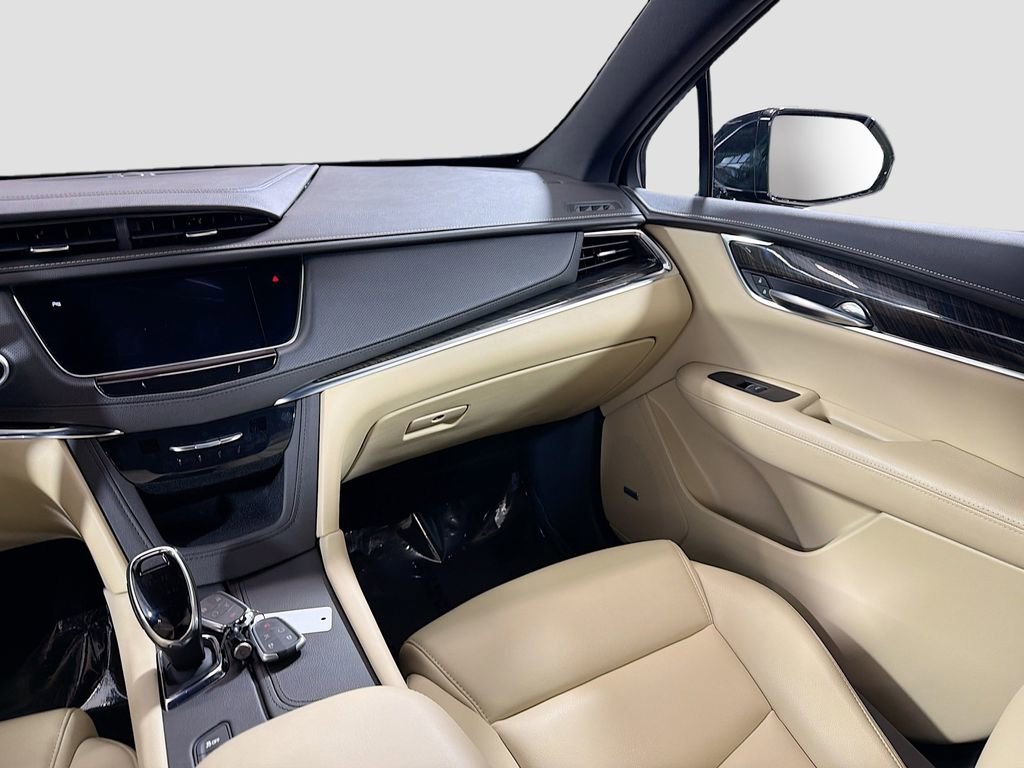 Used 2019 Cadillac XT5 AWD image 24