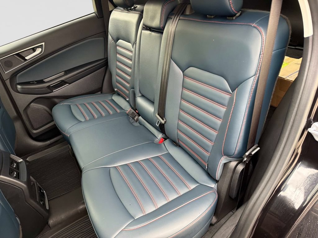 Used 2024 Ford Edge SEL w/ Sport Appearance Package AWD/4WD image 13