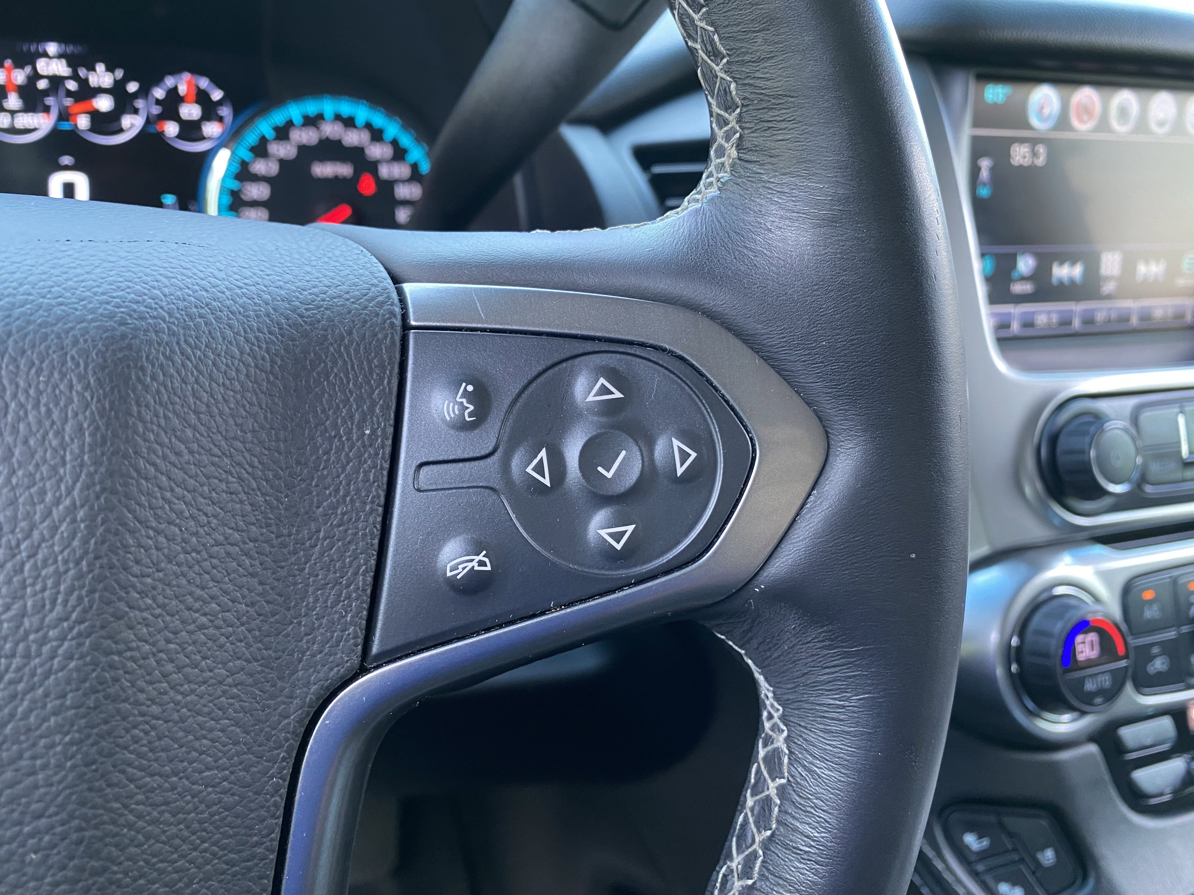 Used 2018 Chevrolet Tahoe Premier AWD/4WD image 21