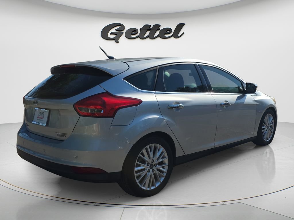 Used 2016 Ford Focus Titanium FWD image 5