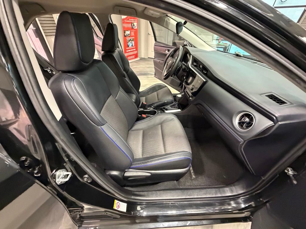 Used 2017 Toyota Corolla SE FWD image 37