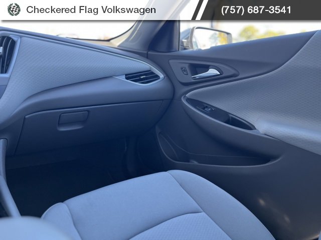 Used 2023 Chevrolet Malibu LS image 28