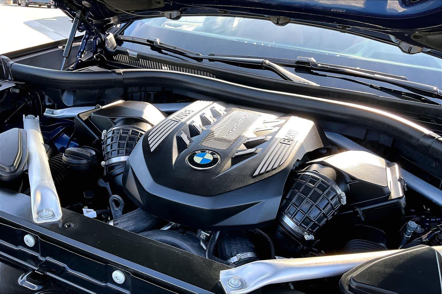 Used 2023 BMW X6 M50i w/ Executive Package AWD/4WD image 31