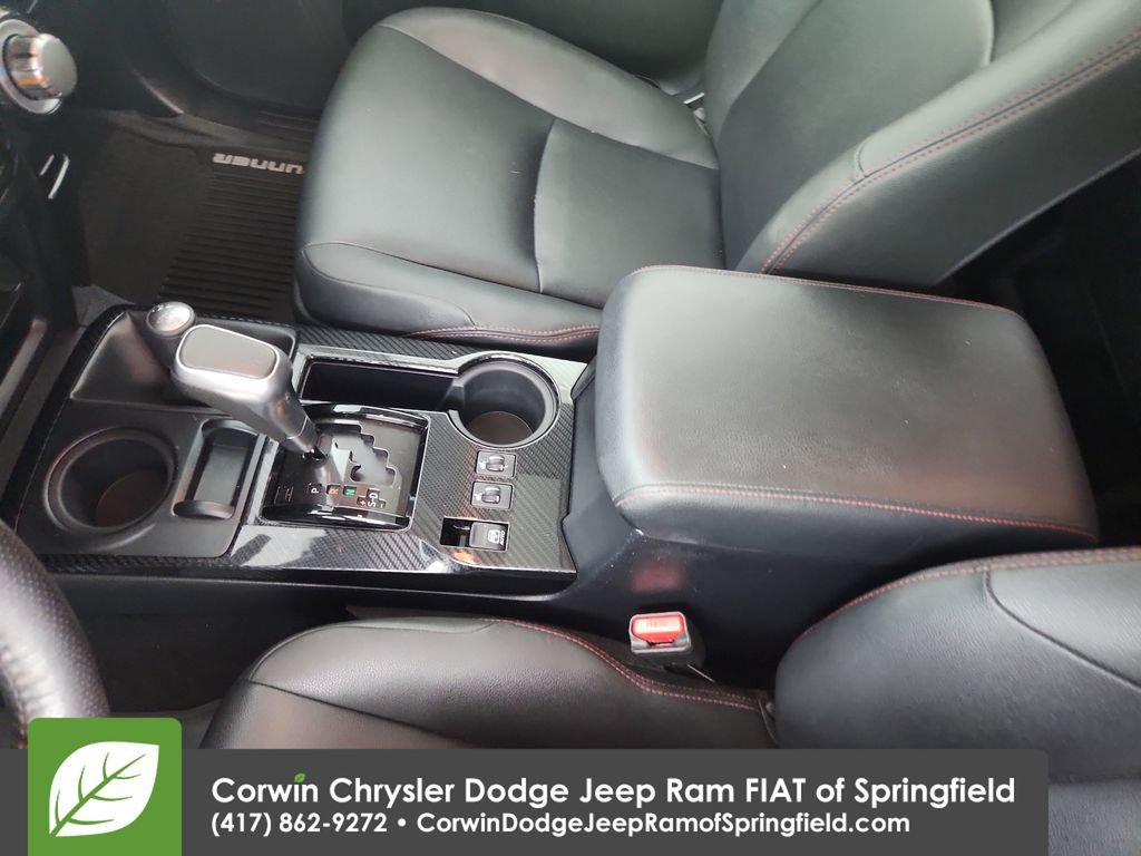 Used 2020 Toyota 4Runner TRD Off-Road Premium w/ Moonroof Package AWD/4WD image 30