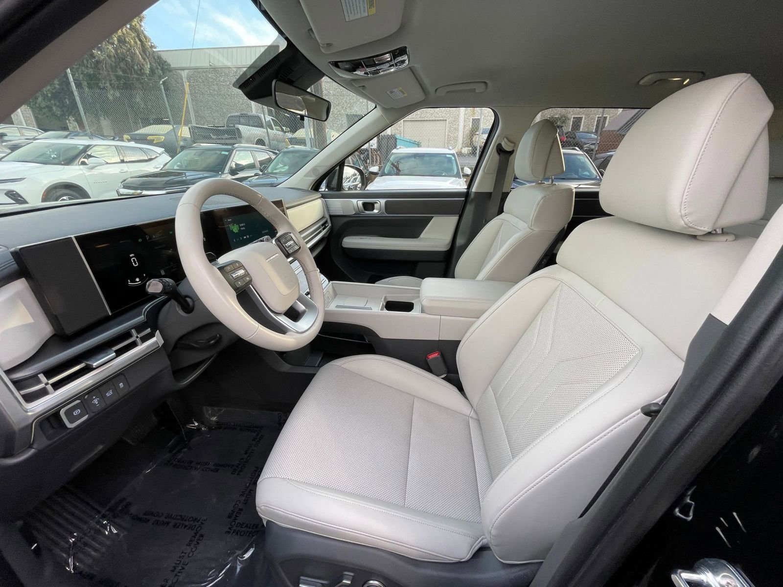 Used 2025 Hyundai Santa Fe SEL image 28