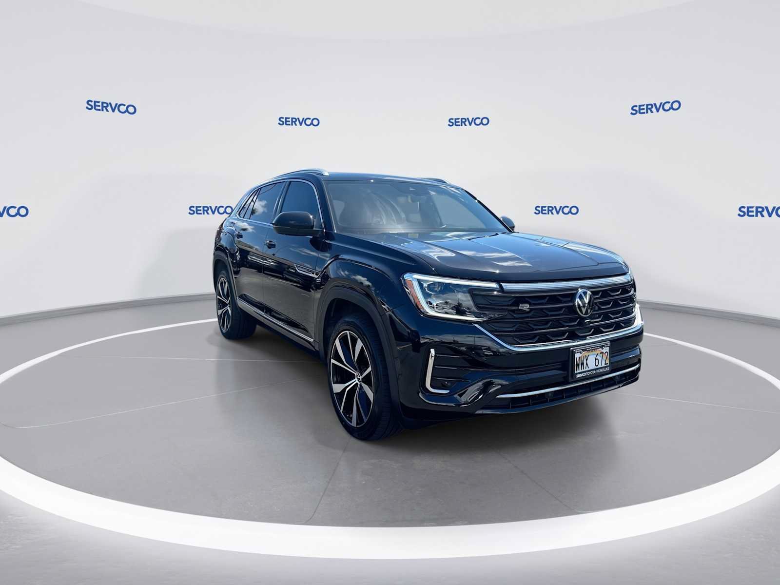 Used 2024 Volkswagen Atlas Cross Sport SEL Premium R-Line AWD/4WD image 2
