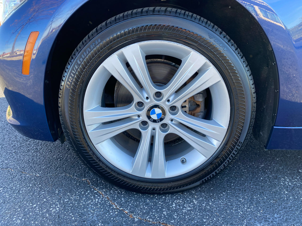 Used 2018 BMW 330i xDrive 330i xDrive SULEV Sedan w/ Premium Package image 46