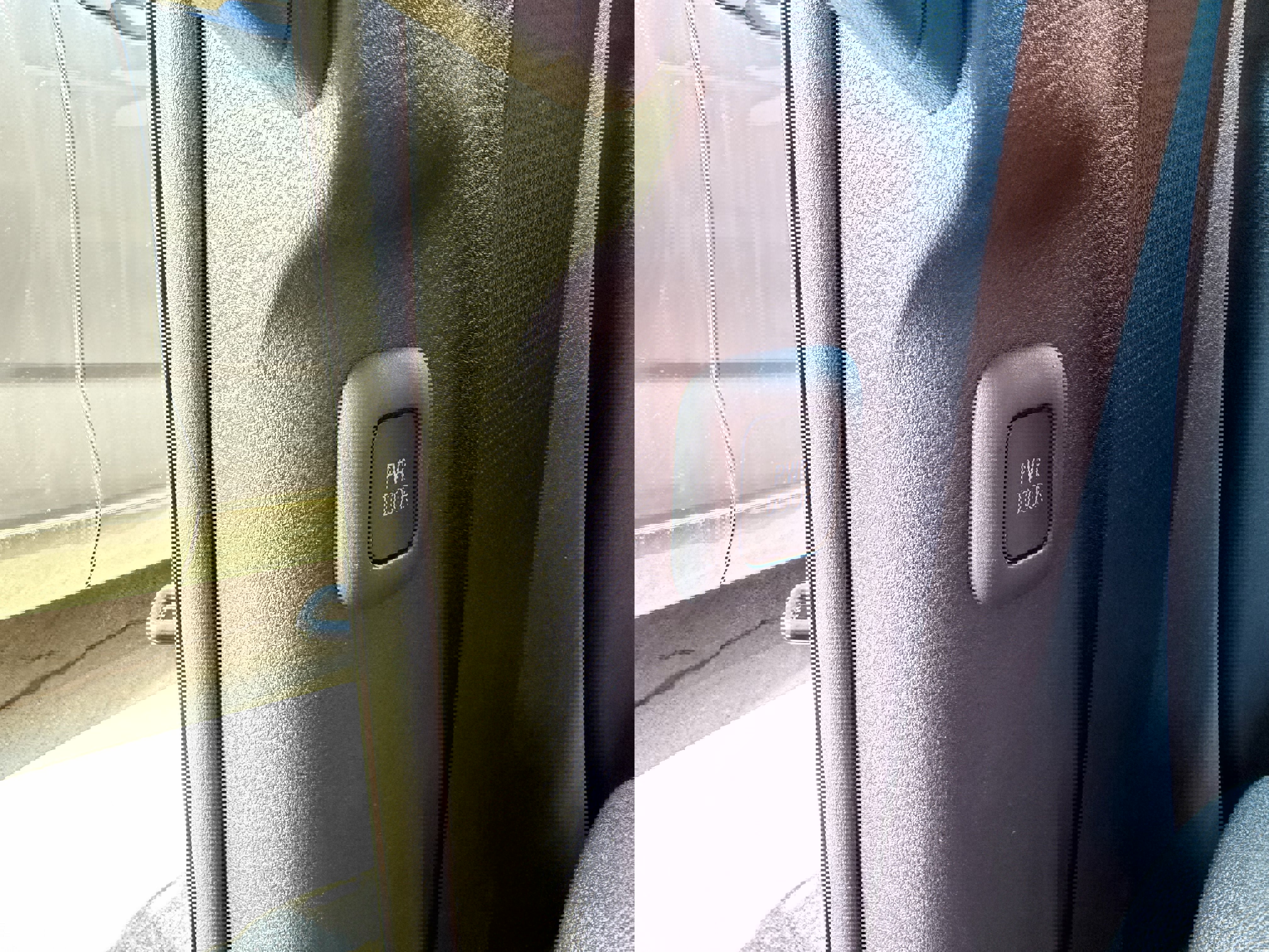 Used 2025 Toyota Sienna XLE Woodland Edition image 28