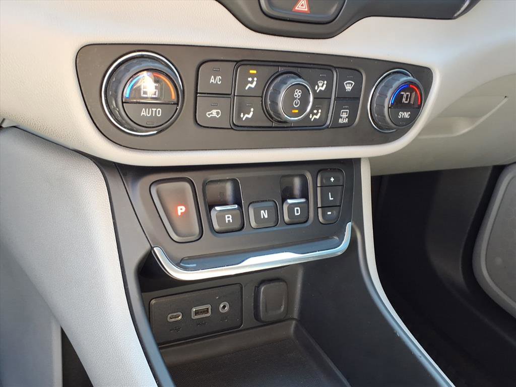 Used 2018 GMC Terrain SLE w/ Driver Convenience Package image 13