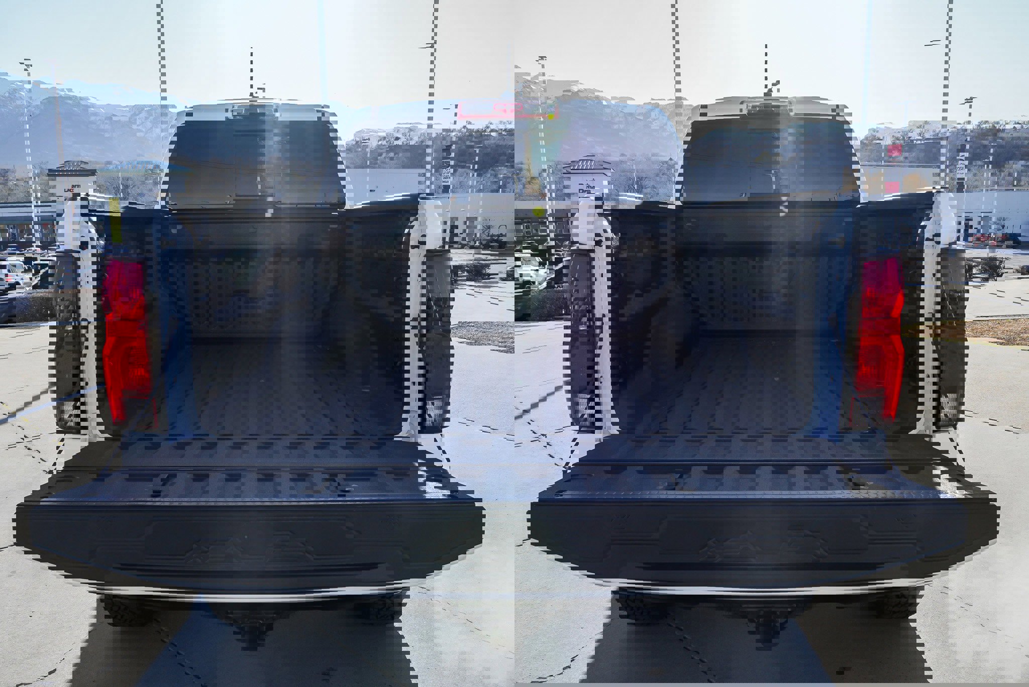 Used 2025 Chevrolet Colorado ZR2 w/ Technology Package image 14