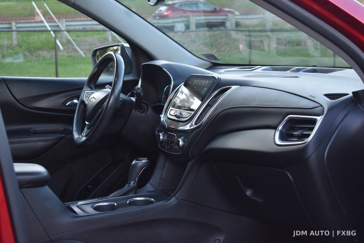 Used 2018 Chevrolet Equinox Premier AWD/4WD image 17