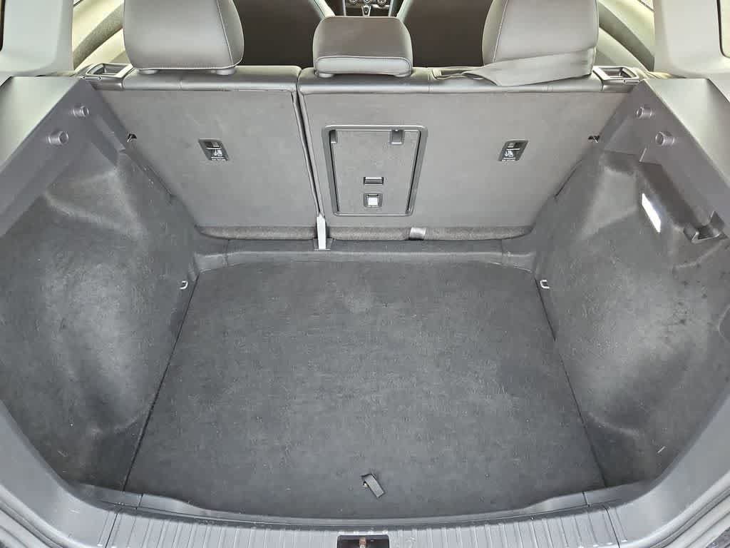 Used 2024 Volkswagen Taos SE FWD image 33